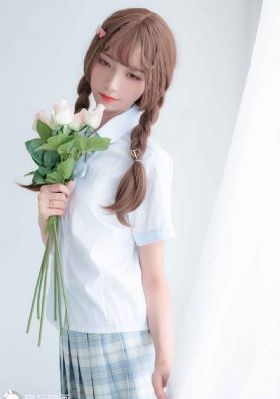我学生的妈妈双字id9_1080免费高清观看
