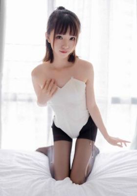 裸体在线_高清免费在线播放